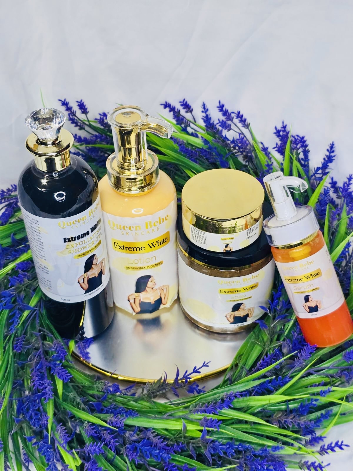 Extreme White Set Contains 1Lotion, 1 Serum, 1Face Cream, 1 Soap, 1 Strong Black Lightening Exfoliating Shower Gel