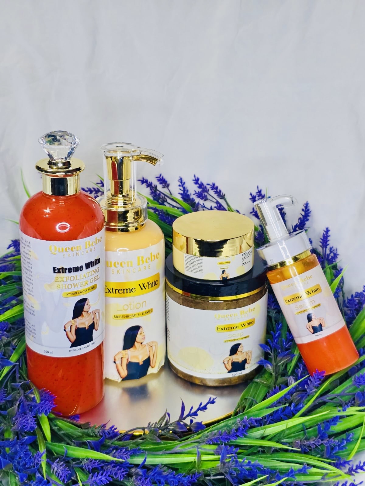 Extreme White Set Contains 1Lotion, 1 Serum, 1Face Cream, 1 Soap, 1 Strong Red Lightening Exfoliating Shower Gel